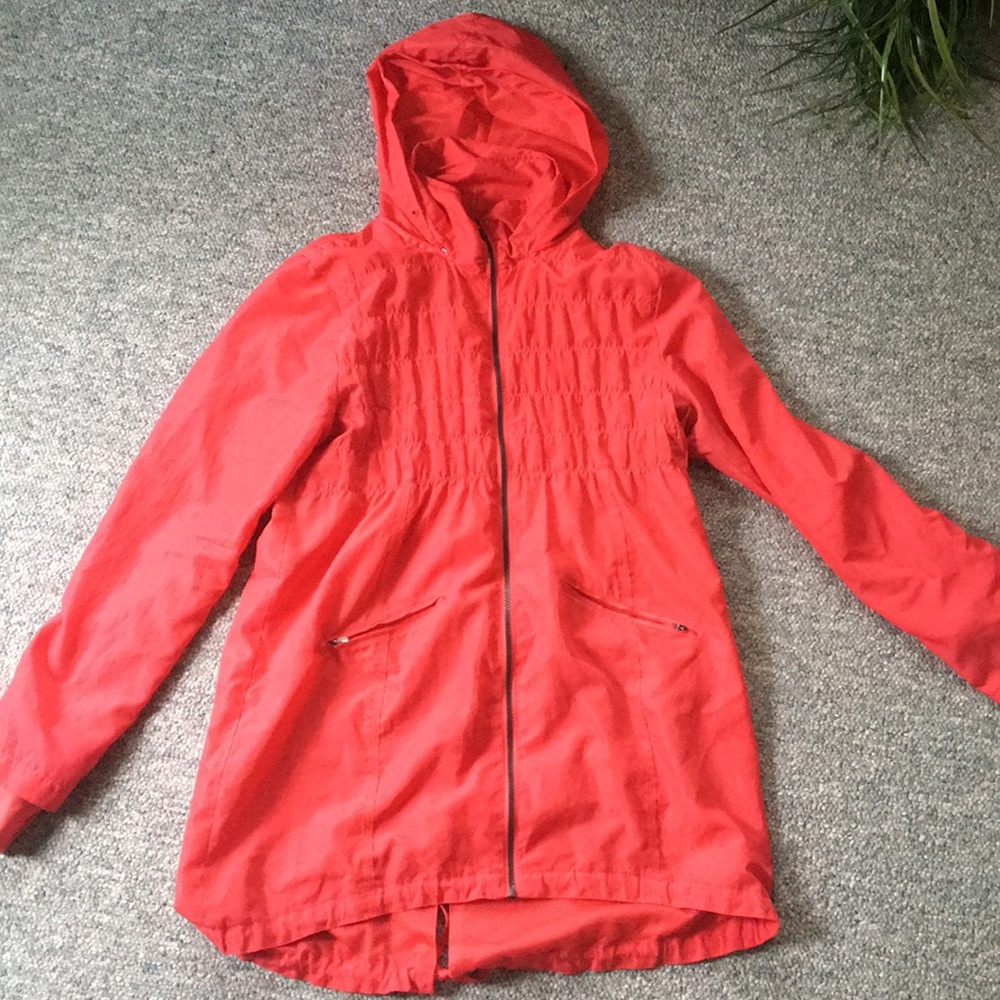 Mondetta Rain Jacket (Size L)